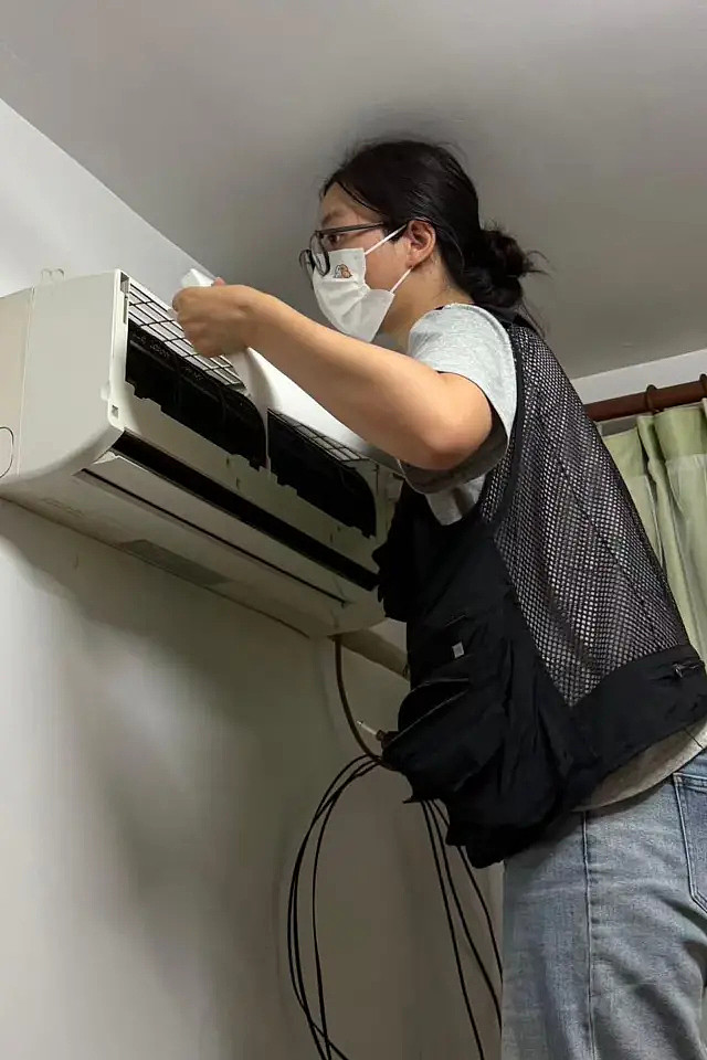 从白领到维修工：中国“全女队”走红，服务独居女性 - 6