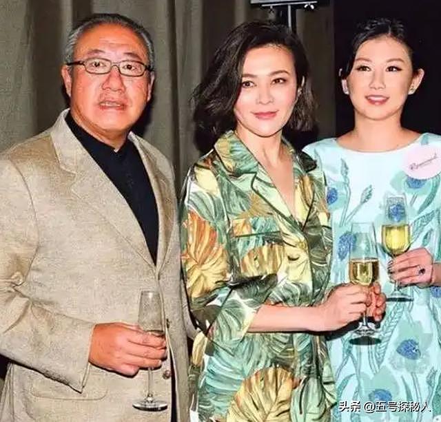 67岁香港富商与网红婚外情9年，女方连生4娃！原配毫不知情（组图） - 16