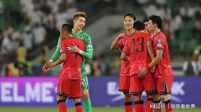 韩国一天被“坑”三次！韩国球迷怒骂球队是废物，甚至盼日本夺冠（组图） - 12