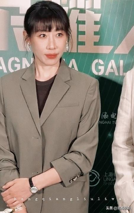 白玉兰晚宴：孙俪被指没礼貌，杨紫又矮又壮，杨幂吴越碾压全场（组图） - 7