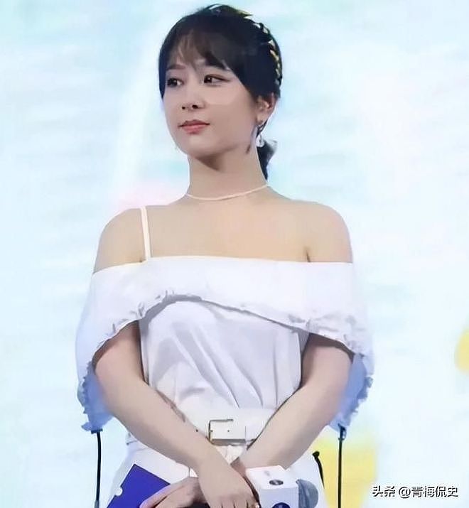 白玉兰晚宴：孙俪被指没礼貌，杨紫又矮又壮，杨幂吴越碾压全场（组图） - 13