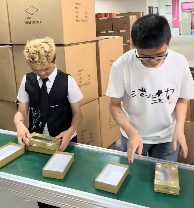 “小马云”坐豪车现身浙江，一路美女香车！直播带货争议不断（组图） - 4