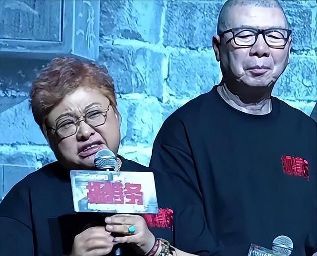 一句“走个面儿”惹众怒？韩红籍贯曝光，和成龙竟是同一类人！ - 6