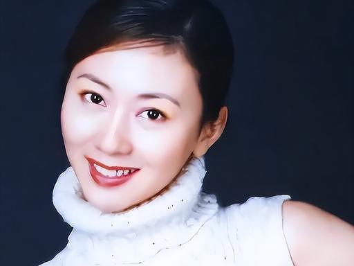 49岁仍单身！曾因 “全裸写真” 遭全网唾骂，现在她活成了这样（组图） - 7
