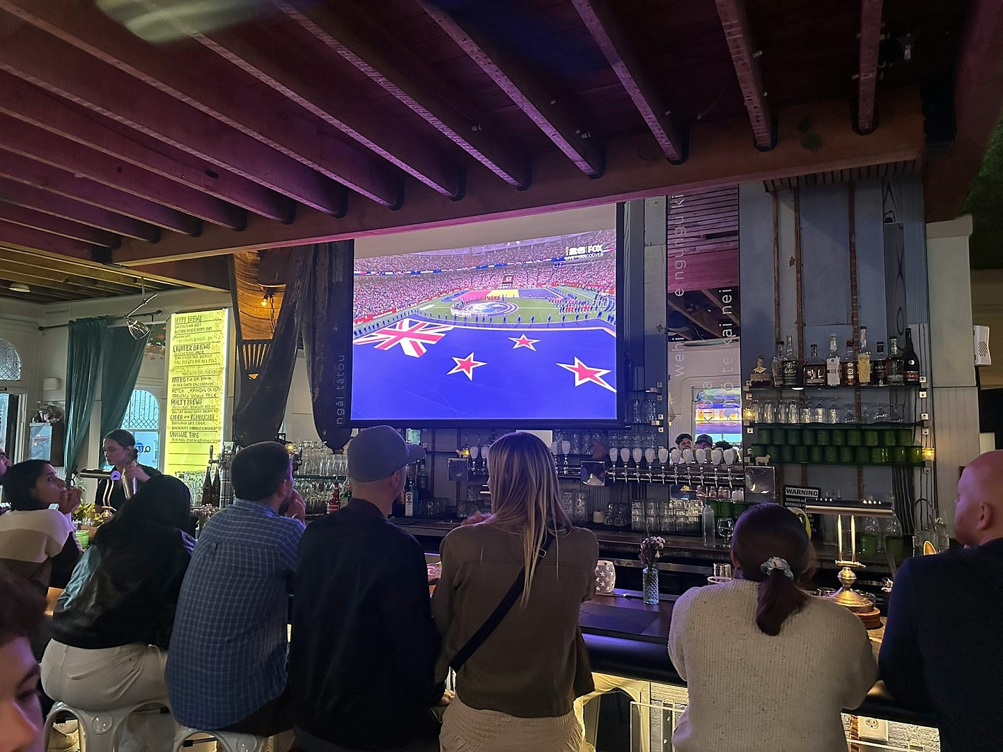 各国球迷涌入美国观看世界杯，批小费文化“又乱又贵”！买饮料都要多加5美元（组图） - 3