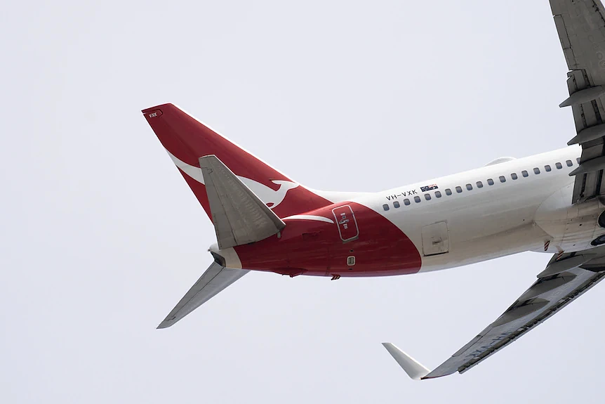 全球航空燃油价格单月暴跌超24％，为什么澳洲机票价格还是不降？（组图） - 2