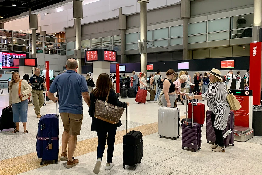 全球航空燃油价格单月暴跌超24％，为什么澳洲机票价格还是不降？（组图） - 4