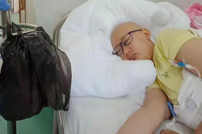 河北学霸抗癌7年花200万，亲戚劝她别拖累母亲，她：我凭啥就该死 - 1