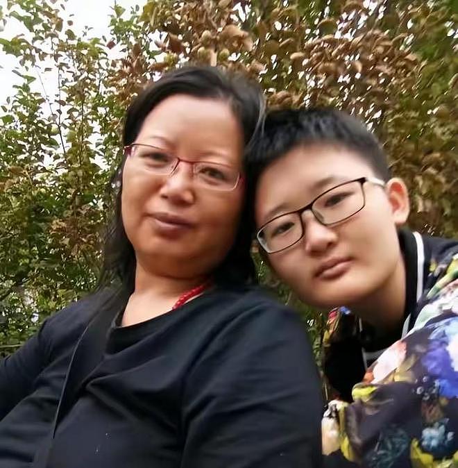 河北学霸抗癌7年花200万，亲戚劝她别拖累母亲，她：我凭啥就该死 - 12
