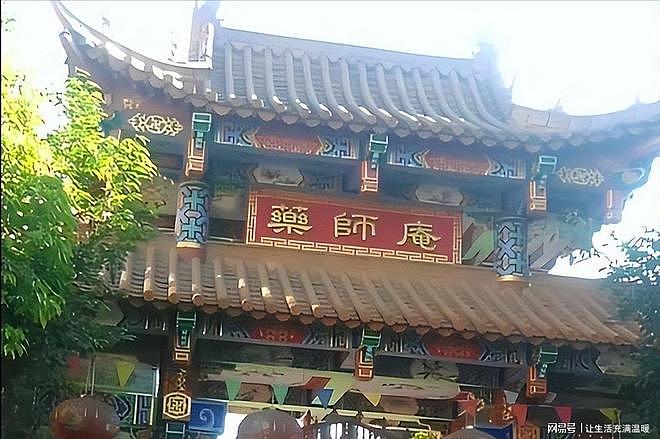 揭秘尼姑庵：年轻尼姑与频繁香客背后的真相 - 4
