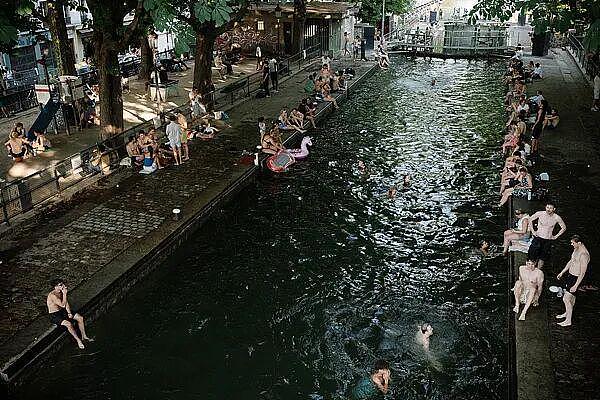 “带父母旅游，落地第一天妈妈晒脱水进医院” 热浪席卷欧洲，中国游客崩溃逃离（组图） - 18