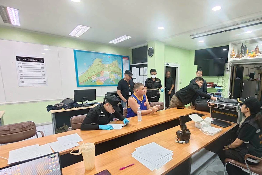 涉谋杀抛尸17岁泰国少女被控，澳男拒不认罪！辩称：她的死不是我能控制的（图） - 1