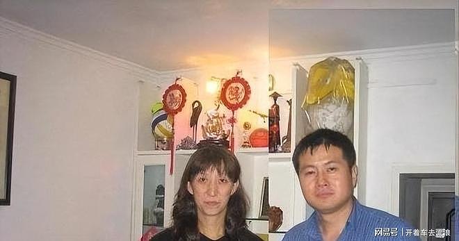 赖亚文：33岁嫁空军军官，与丈夫分居多年，回家时儿子不认她 - 11