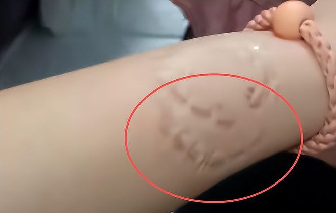 火车霸座咬人风波升级！大妈踢到铁板，受害者发声，恐怕要赔大了 - 6