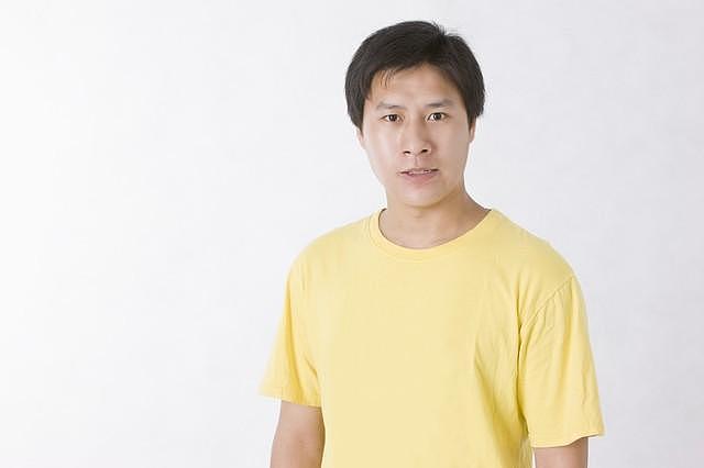 谢霆锋西安吃肉夹馍，大爷：别挡着我“车马炮”！网友：还得是大爷 - 3