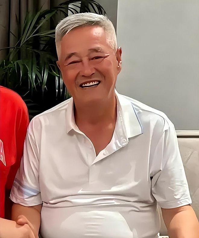 亿万家产也没用！69岁赵本山近况曝光，儿子不争气 女儿婚礼上热 - 6