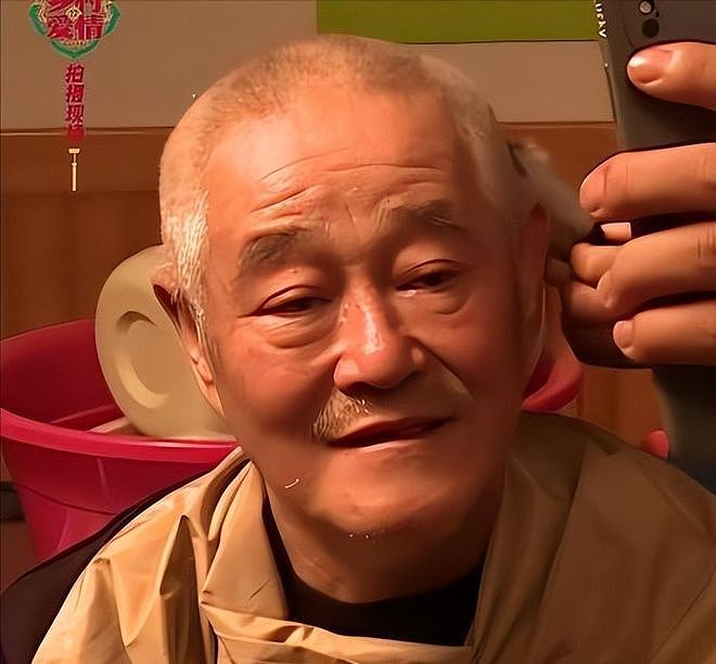 亿万家产也没用！69岁赵本山近况曝光，儿子不争气 女儿婚礼上热 - 9