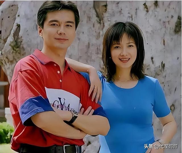62岁许亚军近况曝光！四婚娶美女张澍生下一子，如今成宠妻狂魔 - 4