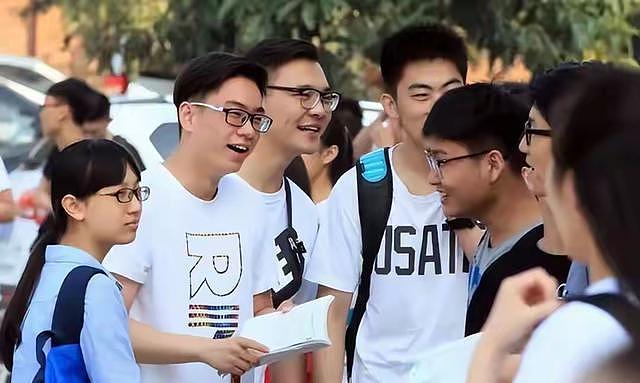 700分以上人数对比，湖北31人，河南48人，浙江“断层式”领先！ - 2