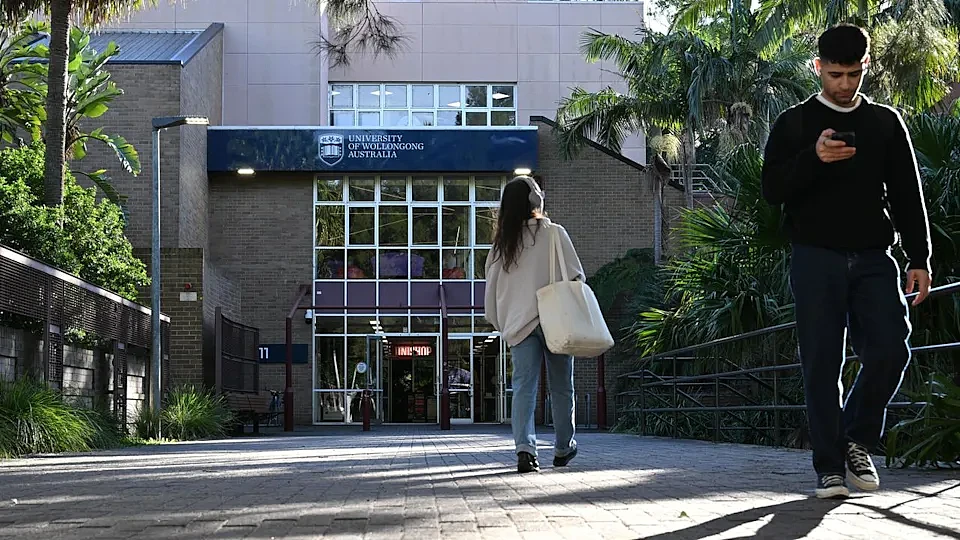 生活成本飙升29%！澳洲大学生面临双重夹击，学费创下历史新高（组图） - 1