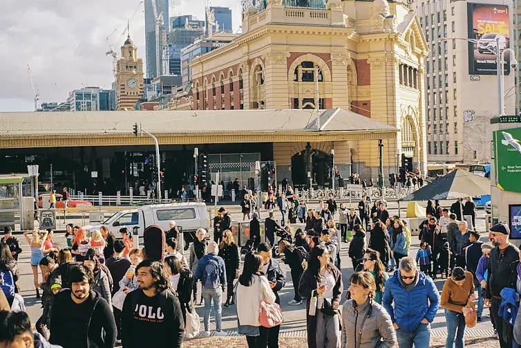 半数以上人口拥有海外背景，面对住房与老龄化，澳洲移民政策走向何方？（组图） - 3