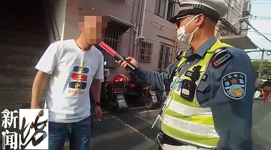 大聪明！男子在上海街头闯祸，逃回家后做了个动作！结果和老婆双双被带走……刑拘！（组图） - 2