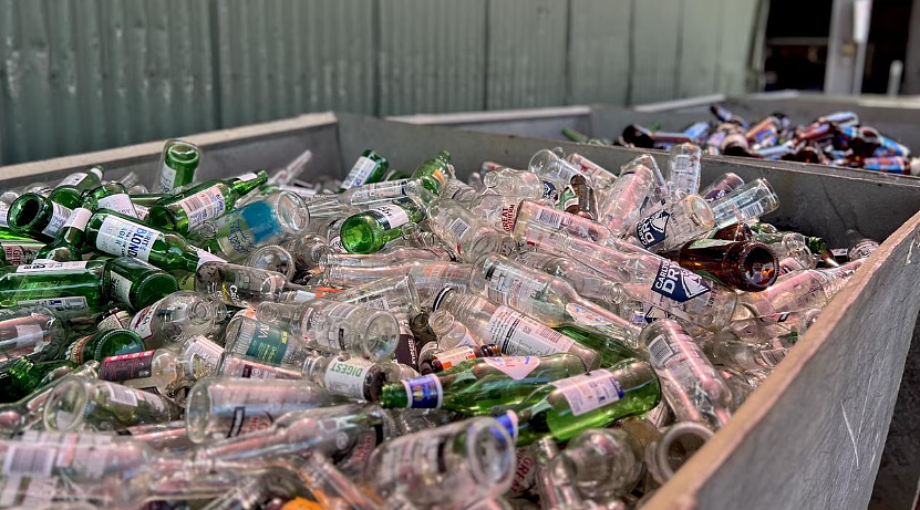 红酒瓶和牛奶盒也能换钱！澳此地升级回收计划，3L以下容器全覆盖（图） - 1