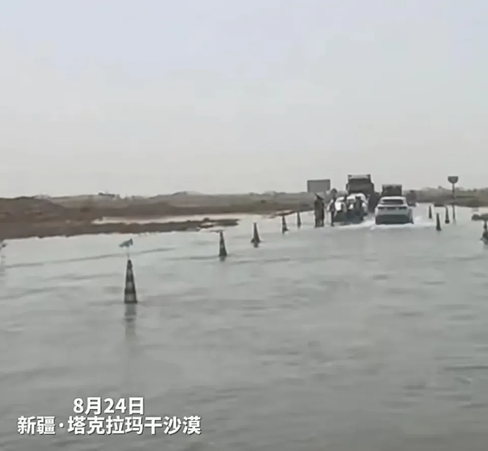 中国最大沙漠发洪水，这世界越来越“古怪” - 2