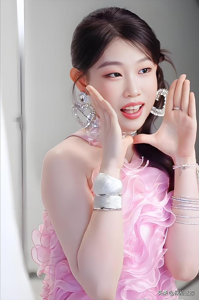 小沈阳女儿沈佳润化次妆3.8万你以为天价?杨紫妆造10万都是少说 - 18