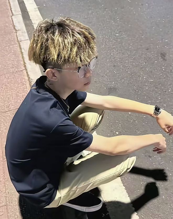 女护士与“银行男子”开房,被医院认为涉嫌非法性交易遭开除,法院:可能是恋人行为,判医院赔偿11万余元 - 2