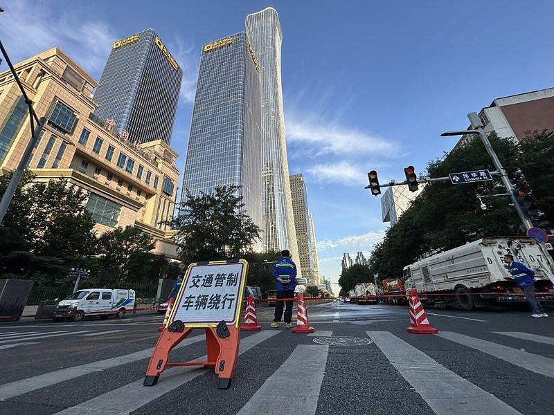 相距仅457米！北京小飞机撞中信大厦前，险撞海航客机（图） - 1