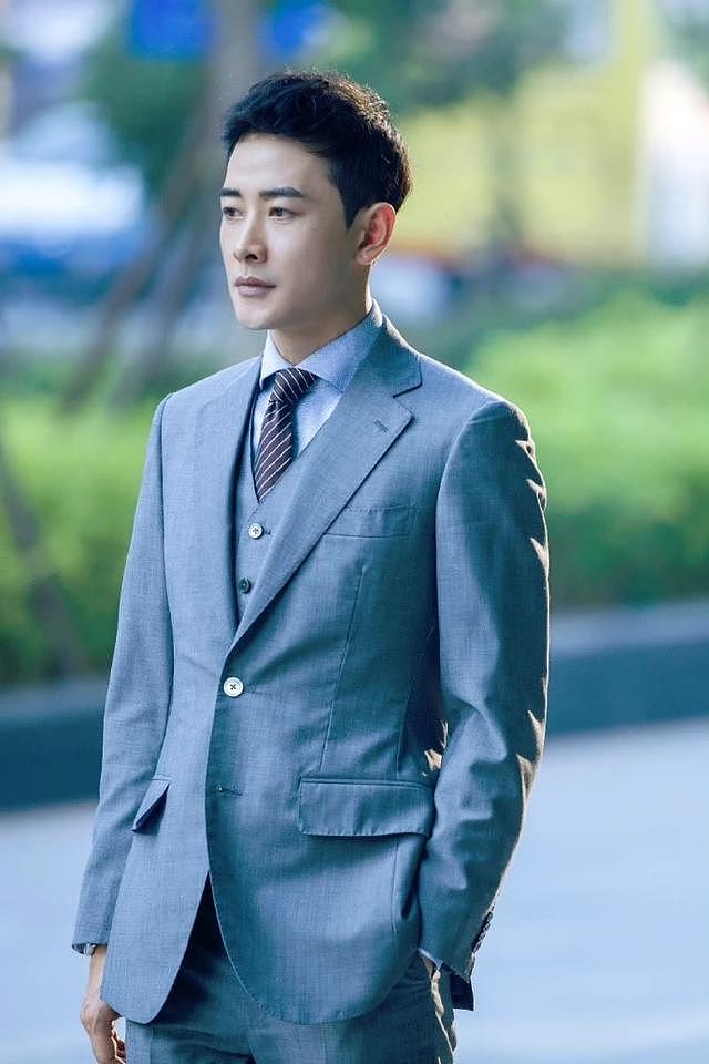 罗晋:我这辈子最正确的决定,就是错过苗圃后,娶了比我火的唐嫣 - 21