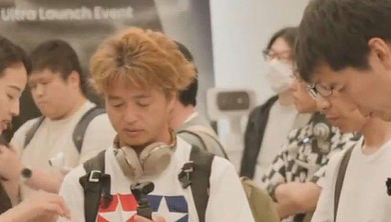 “这反转赢麻” 日本人排队9小时买中国相机（图） - 1