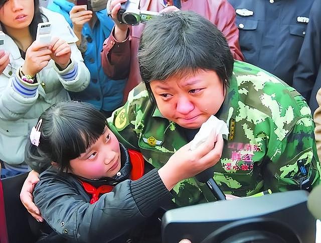 韩红喊话“走个面儿”遭群嘲:踩中中国观众最讨厌的3个雷区(组图) - 16