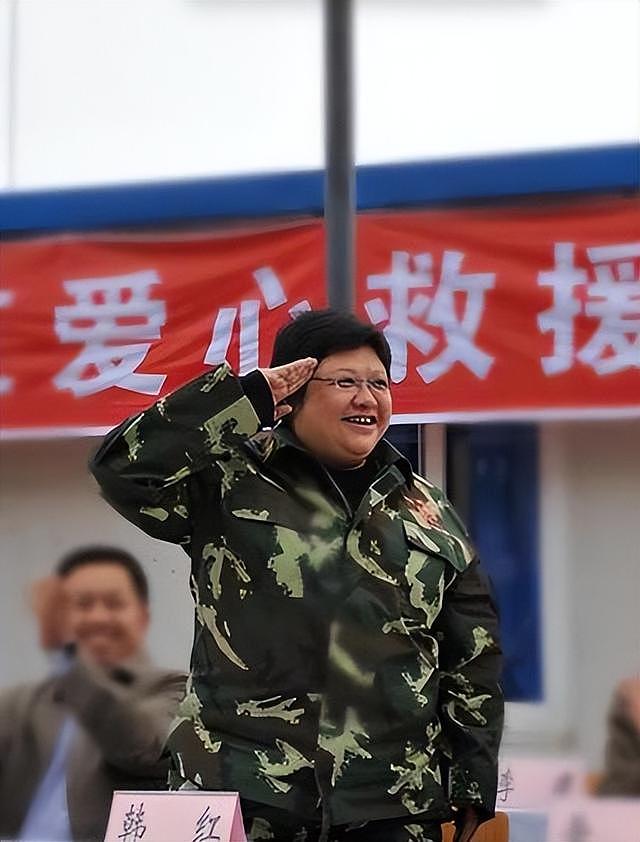 韩红喊话“走个面儿”遭群嘲:踩中中国观众最讨厌的3个雷区(组图) - 17