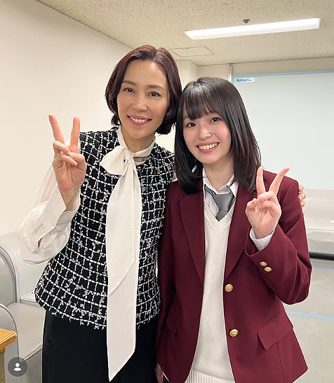 日本天才童星被称“第二个芦田爱菜”!19岁因一张自拍火出圈,网友:长成大美女了! - 11