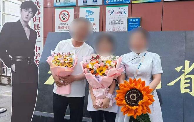 湖北宜昌女生高考582分，查分后立即给警察发了条短信（组图） - 2