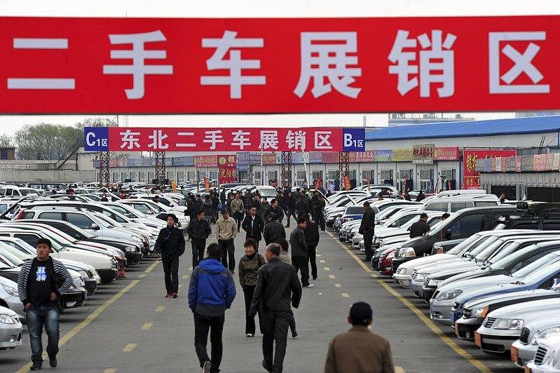 豪车价崩,中古保时捷Macan从32万跌至15万 - 1