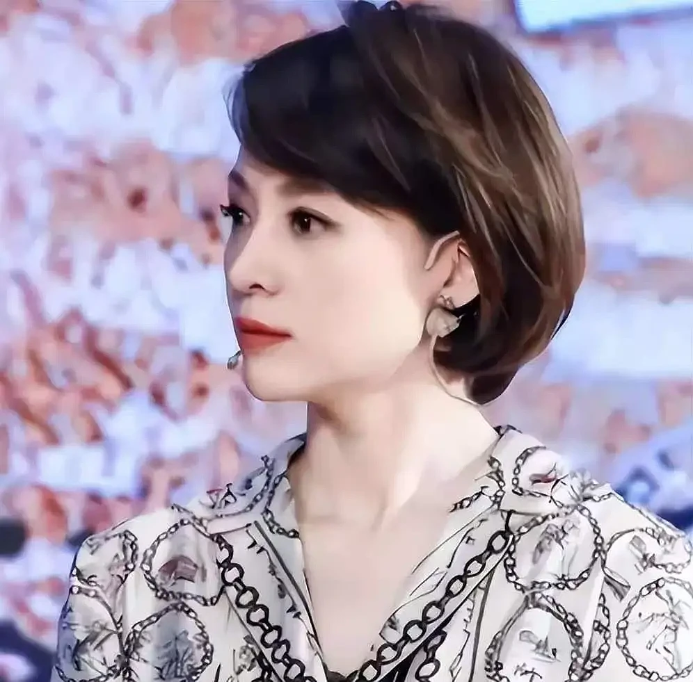 董卿淡出真相曝光!消失4年的她到底经历了什么 - 13