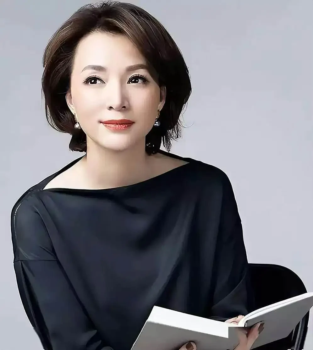 董卿淡出真相曝光!消失4年的她到底经历了什么 - 14