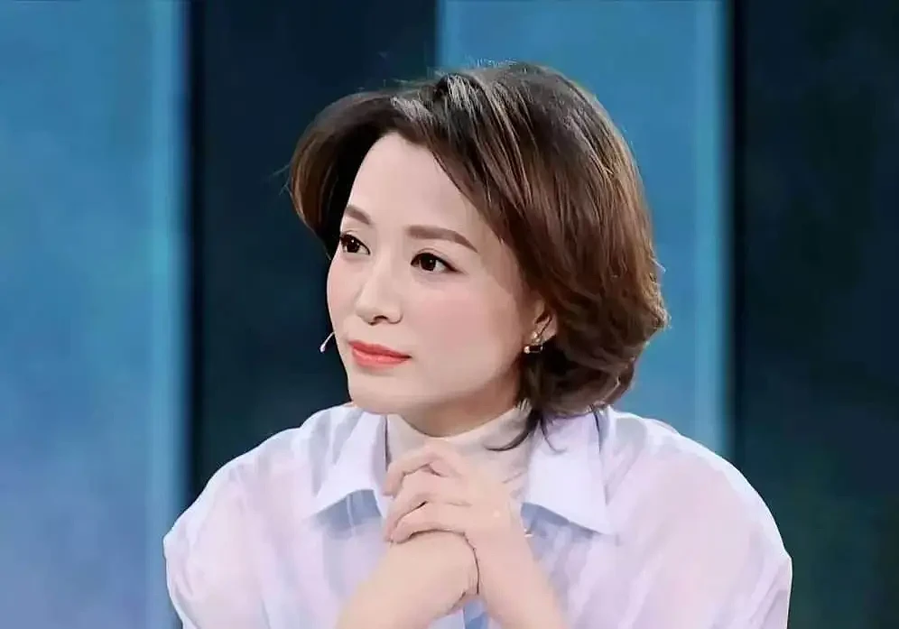 董卿淡出真相曝光!消失4年的她到底经历了什么 - 15
