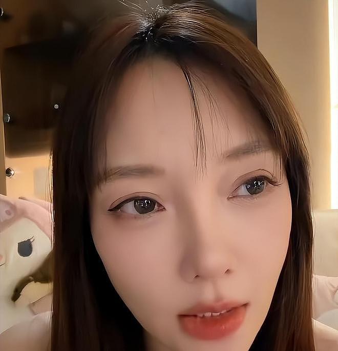 离婚6年,李小璐深夜坦言心声,只字没提贾乃亮,句句都是贾乃亮(组图) - 2