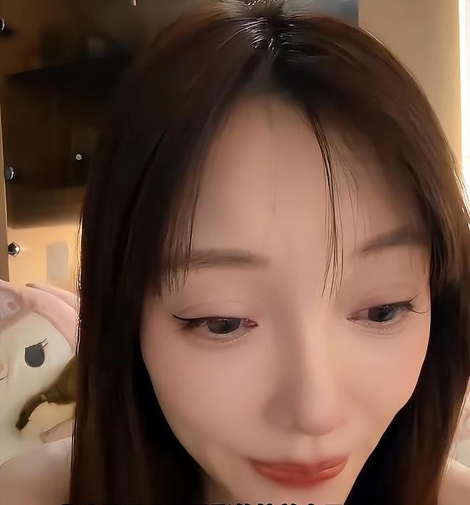 离婚6年,李小璐深夜坦言心声,只字没提贾乃亮,句句都是贾乃亮(组图) - 3