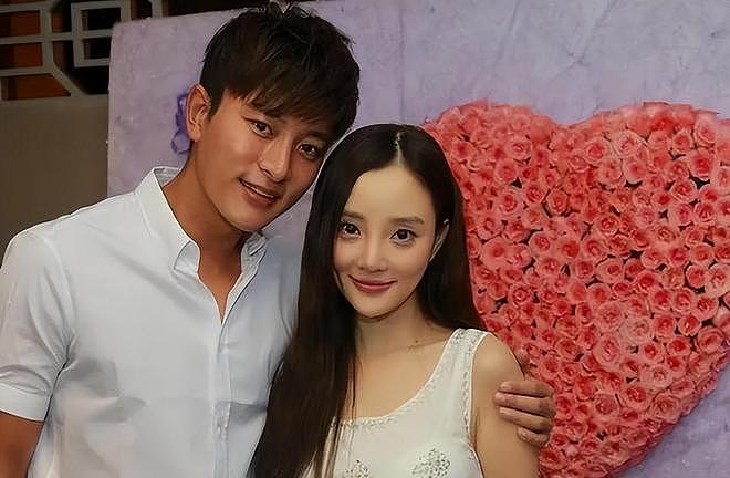 离婚6年,李小璐深夜坦言心声,只字没提贾乃亮,句句都是贾乃亮(组图) - 18