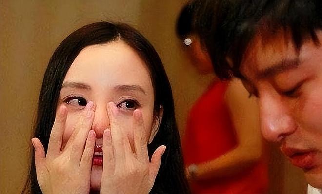 离婚6年,李小璐深夜坦言心声,只字没提贾乃亮,句句都是贾乃亮(组图) - 32