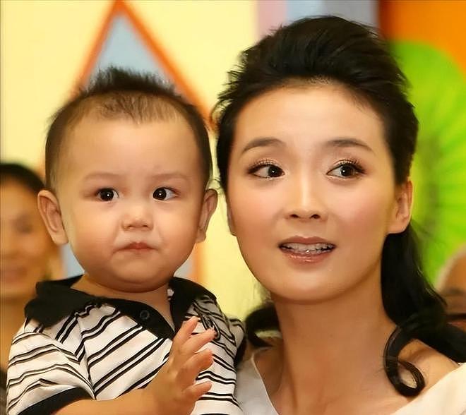 王艳熬出头了,婆婆去世、儿子转性、老公失联,终于能放手做自己(组图) - 28