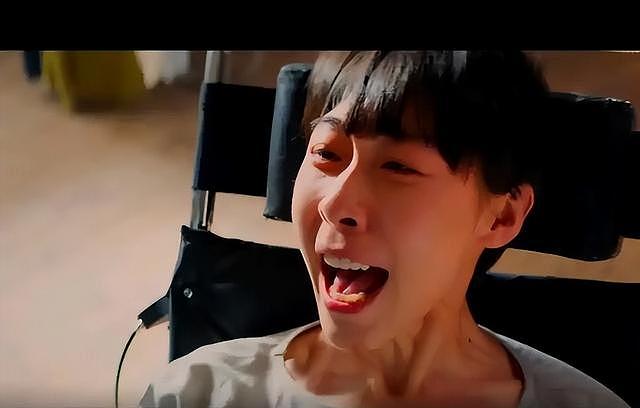 “一尿成名”任素汐：上半身是普通，下半身是贪婪，又丑又性感 - 5