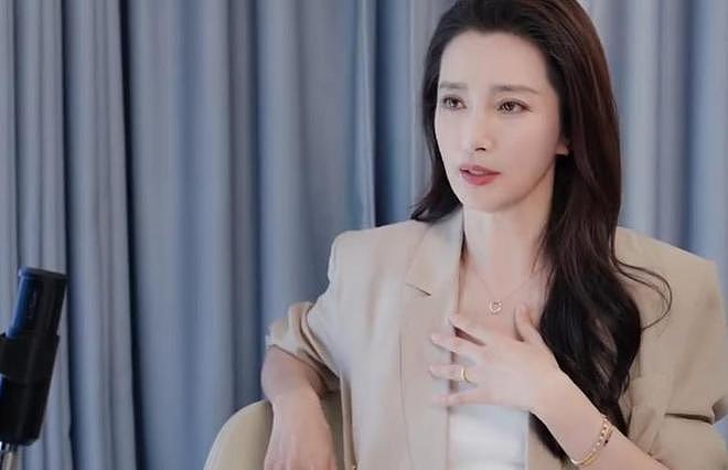 隐退10年原因曝光:李冰冰曾自曝患不治之症,跟亲妹冷战整整3月(组图) - 11