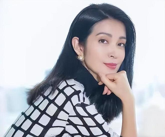 隐退10年原因曝光:李冰冰曾自曝患不治之症,跟亲妹冷战整整3月(组图) - 28