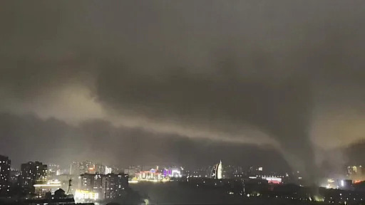 “洪水来得太快了”:台风在中国引发水灾及罕见龙卷风(组图) - 4